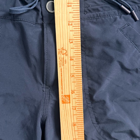 Athleta Women’s Navy Board Shorts Size 8 Swim Active Quick Dry - Picture 4 of 8